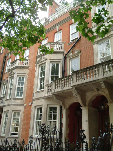 152 Buckingham Palace Road, Victoria, London, SW1